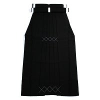 夏用薄手ポリエステル 弓道袴 女性用 20～26号 馬乗型全体